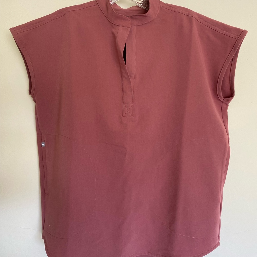 XS FIGS Rafaela Scrub Top - Mauve